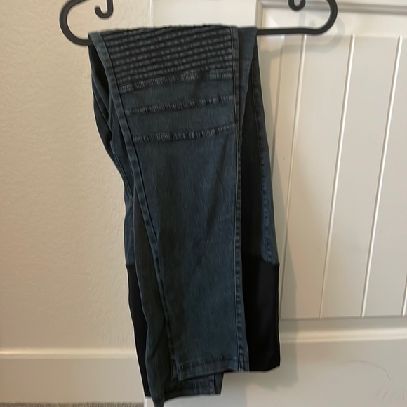 NWOT Billie Jean Moto maternity leggings by Preggo Leggings. Size XL. Dark blue. - Picture 1 of 3